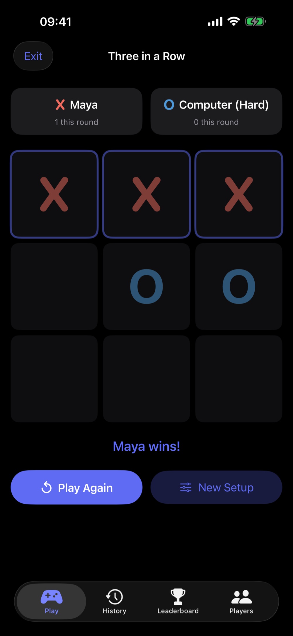 A finished game of Three in a Row Duel with the winning top row highlighted